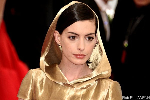 Anne Hathaway Tapped for Monster Movie 'Colossal'