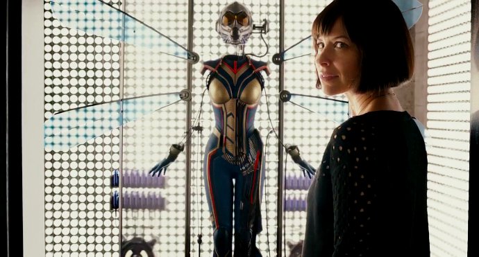 Ant-Man and the Wasp Team Up in New Photo of 'Ant-Man' Sequel