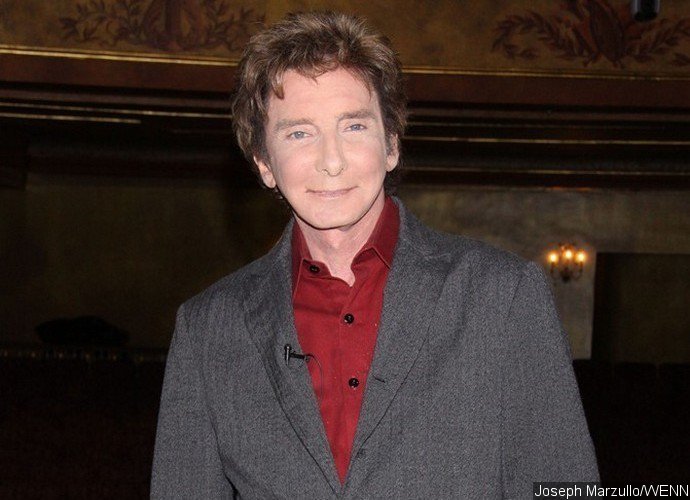 Barry Manilow 'Doing Well' After Successful Surgery
