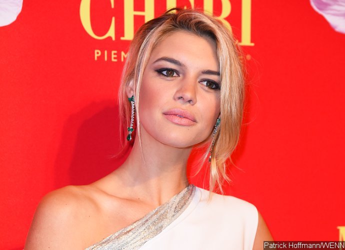 'Baywatch' Movie Casts Model Kelly Rohrbach in Pamela Anderson's Role