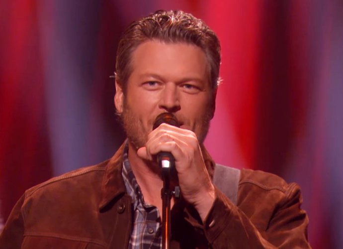 Watch Blake Shelton Deliver Sexy Performance of 'I'll Name the Dogs' on 'The Ellen DeGeneres Show'