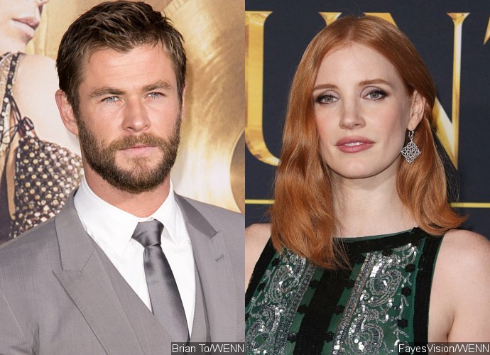 Chris Hemsworth Is Very Good Kisser According To Jessica Chastain