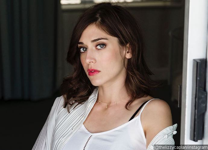 'Gambit' Eyes Lizzy Caplan for Female Lead Role
