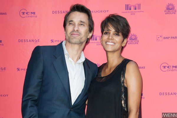 Halle Berry Not Divorcing, Just Losing Engagement Ring