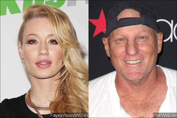 Iggy Azalea Blasts Steve Madden for Releasing Images Without Her Knowledge