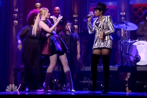 Iggy Azalea Joined by Jennifer Hudson to Perform New Single 'Trouble' on 'Tonight Show'