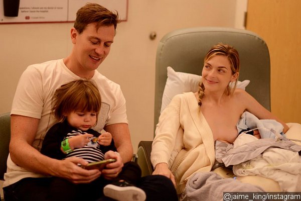 Jaime King Welcomes Second Son, Shares Breastfeeding Pic