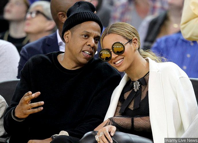 How Romantic! Jay-Z Sent Beyonce 10,000 Roses Ahead of Her Super Bowl 50 Halftime Show
