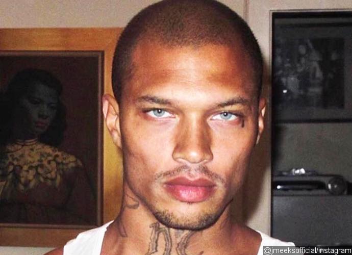 Jeremy Meeks and Chloe Green Are Twinning During Shopping Date