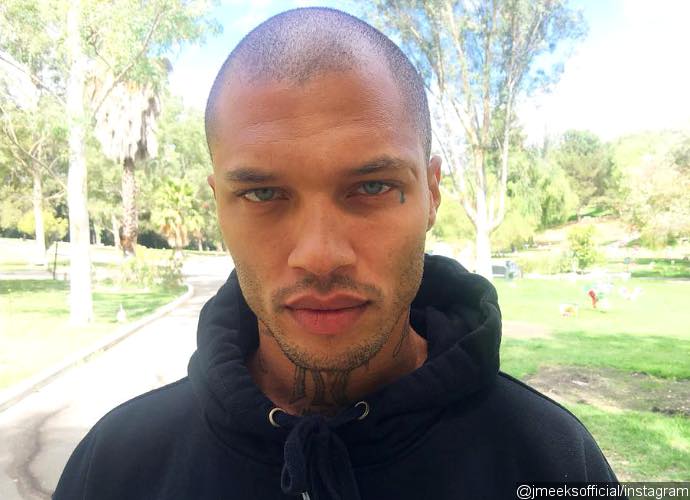 Jeremy Meeks and GF Chloe Green Enjoy PDA-Heavy Outing at a Beach in Barbados