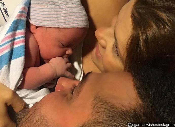 JoAnna Garcia and Nick Swisher Introduce Daughter No. 2