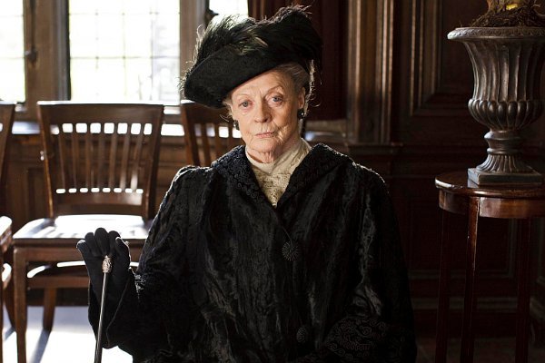 Julian Fellowes' New NBC Drama May Feature Dowager Countess From 'Downton Abbey'