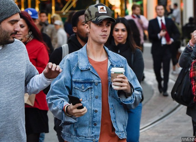 Justin Bieber Is NOT Getting Hickeys From His Mysterious Girl