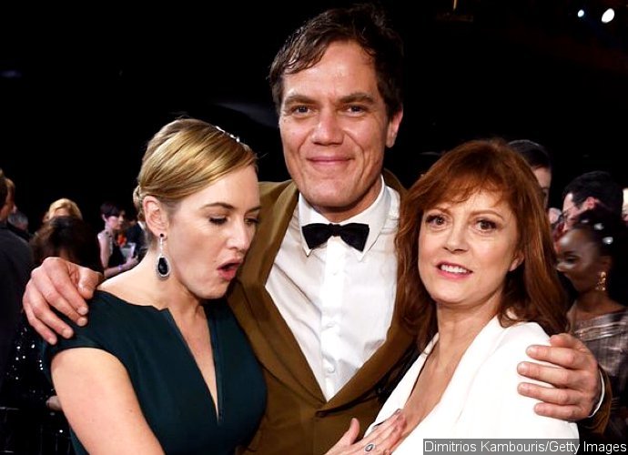 Kate Winslet Is Amazed by Susan Sarandon's Cleavage, Can't Stop Touching It at SAG Awards 2016
