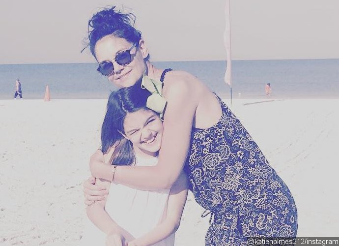 Katie Holmes Takes Daughter Suri to Enjoy Beachside Getaway on Easter - See Heartwarming Pics