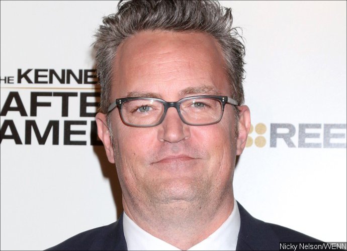 'Friends' Star Matthew Perry Looks Unrecognizable in Low-Key Style at Outdoor Screening
