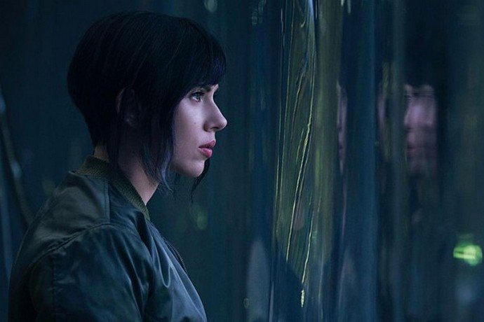 Max Landis Defends Scarlett Johanssons Whitewashing Casting In Ghost In The Shell 