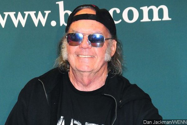 Neil Young Is Pulling His Music Off Streaming Services