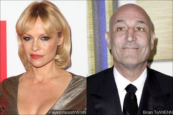 Pamela Anderson Attends Sam Simon's Funeral Despite Report She's Banned From It Over $800K Ring