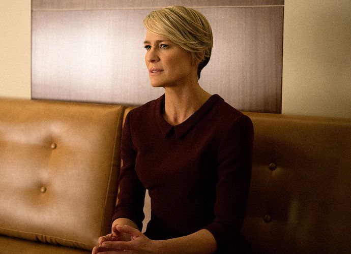 Robin Wright Demands To Get Paid Equally As Kevin Spacey On House Of Cards
