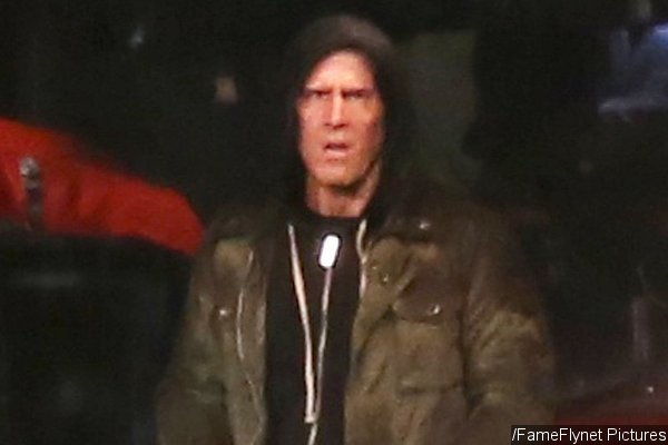 Ryan Reynolds Pictured With Scarred Face on Set of 'Deadpool'