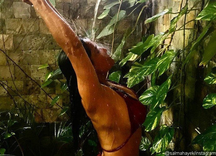Salma Hayek Shows Off Her Bikini Body, Looks Banging at 50