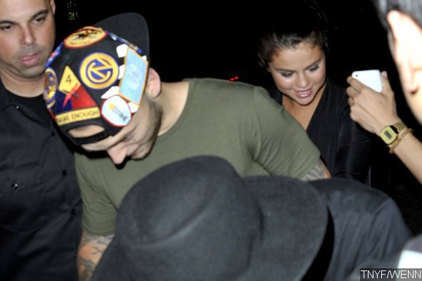 Selena Gomez Enjoys Night Out With Alexander DeLeon in NYC
