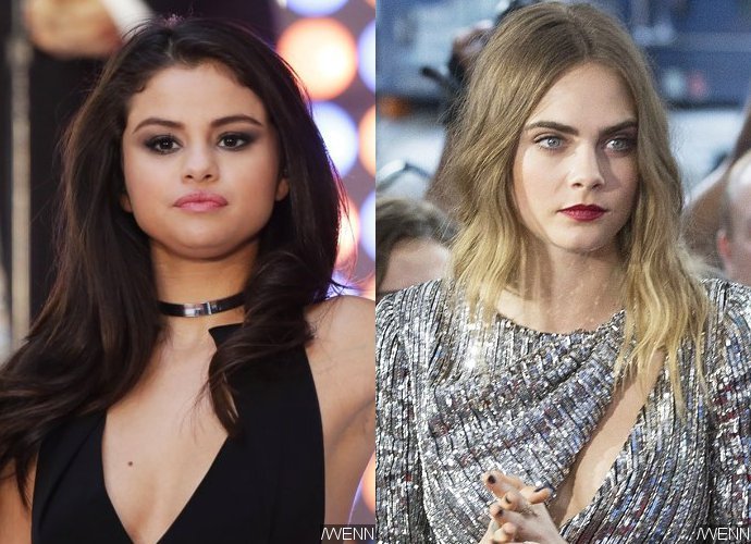 690px x 500px - Selena Gomez 'Loved' Being Rumored Dating Cara Delevingne