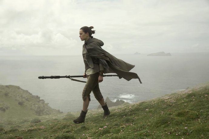 'Star Wars: The Last Jedi' Scores Second-Best Opening Ever at Box Office With $220M