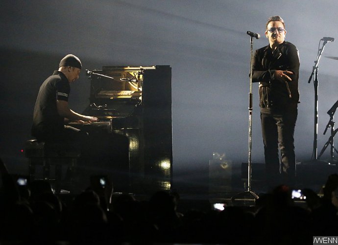U2 Plays Rescheduled Paris Show, Pays Tribute to Victims of Terrorist Attacks
