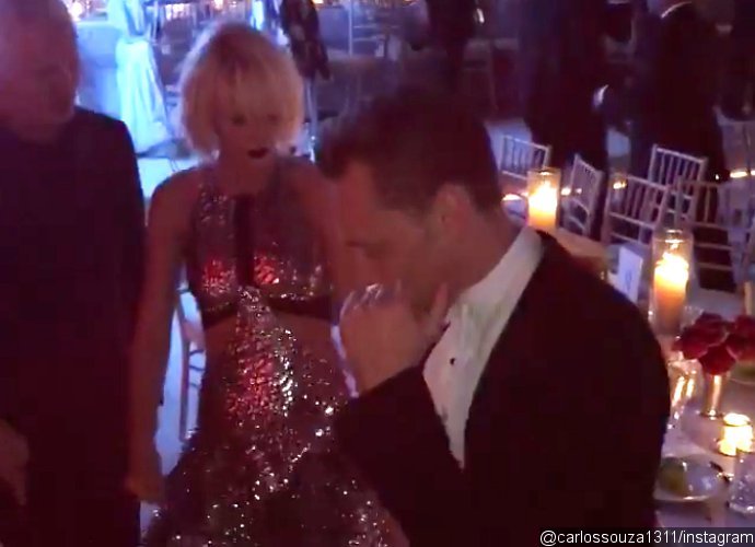 Watch Taylor Swift's Epic Dance-Off With Tom Hiddleston at Met Gala 2016