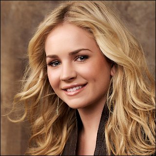 Brittany Robertson Profile Photo