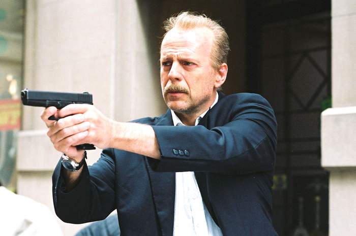 Bruce Willis as Jack Mosley in Warner Bros.' 16 Blocks (2006)