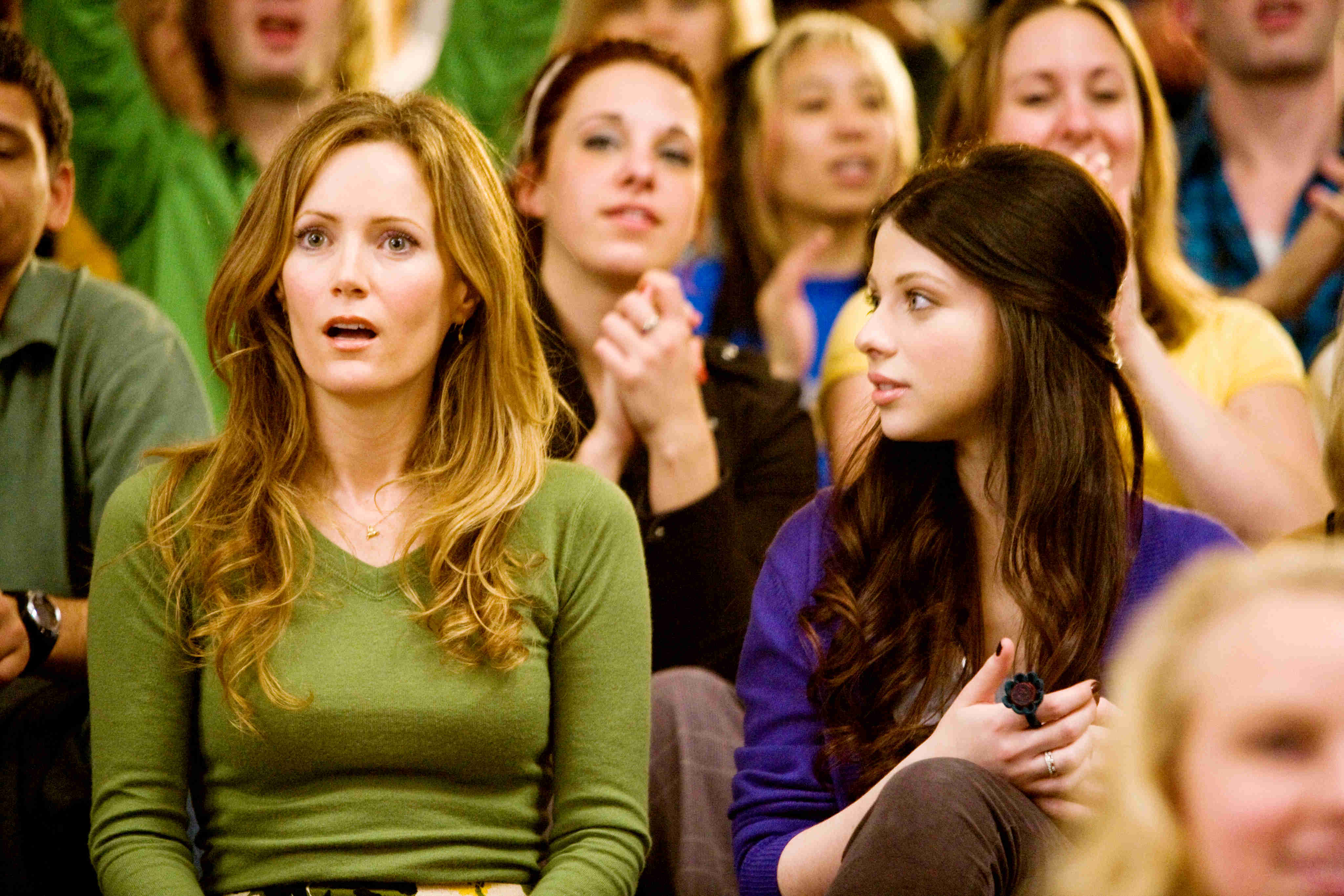 Leslie Mann stars as Scarlett O'Donnell - Adult and Michelle Trachtenberg stars as Maggie O'Donnell in New Line Cinema's 17 Again (2009)