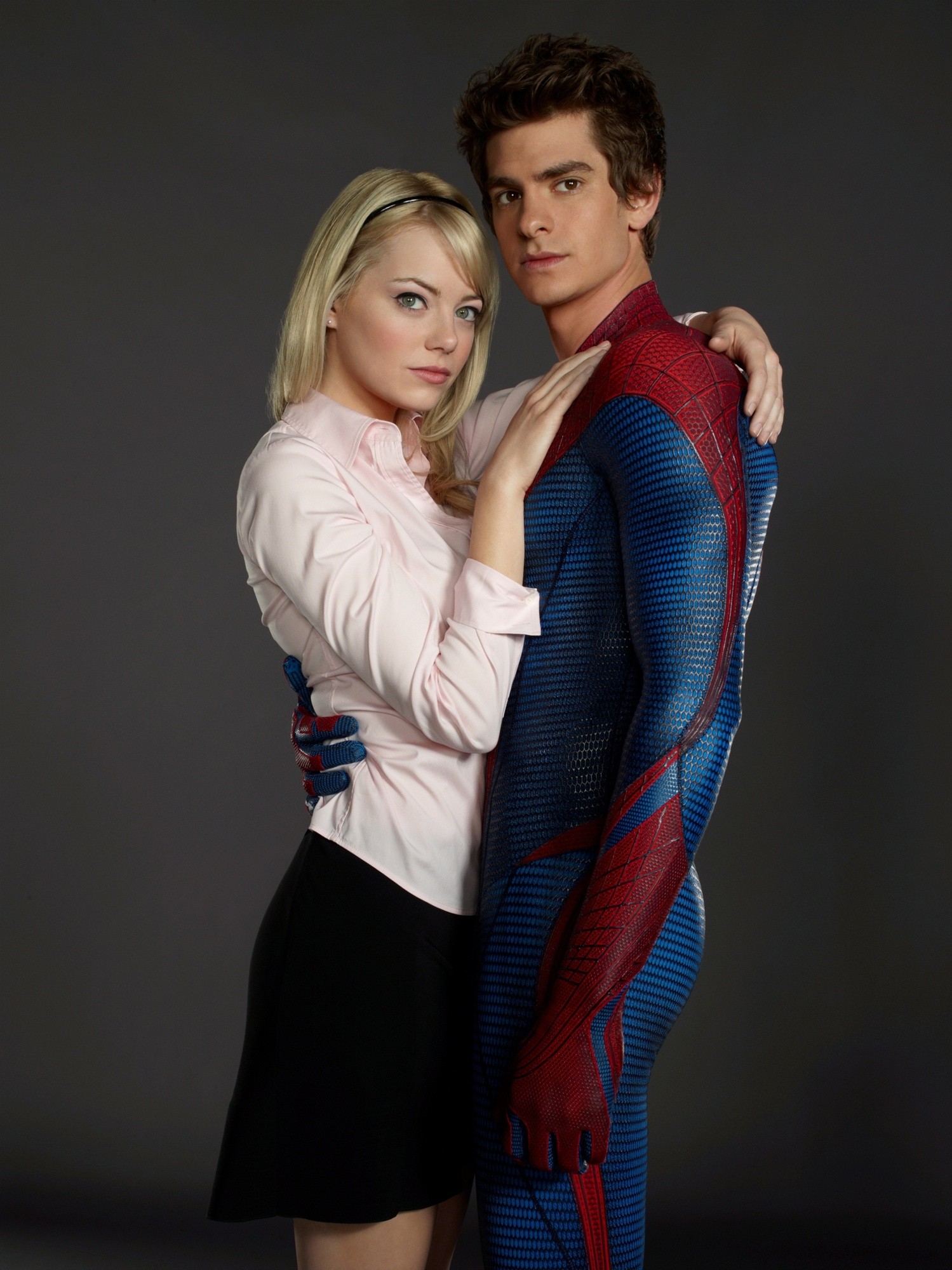 Emma Stone stars as Gwen Stacy and Andrew Garfield stars as Peter Parker/Spider-Man in Columbia Pictures' The Amazing Spider-Man (2012)