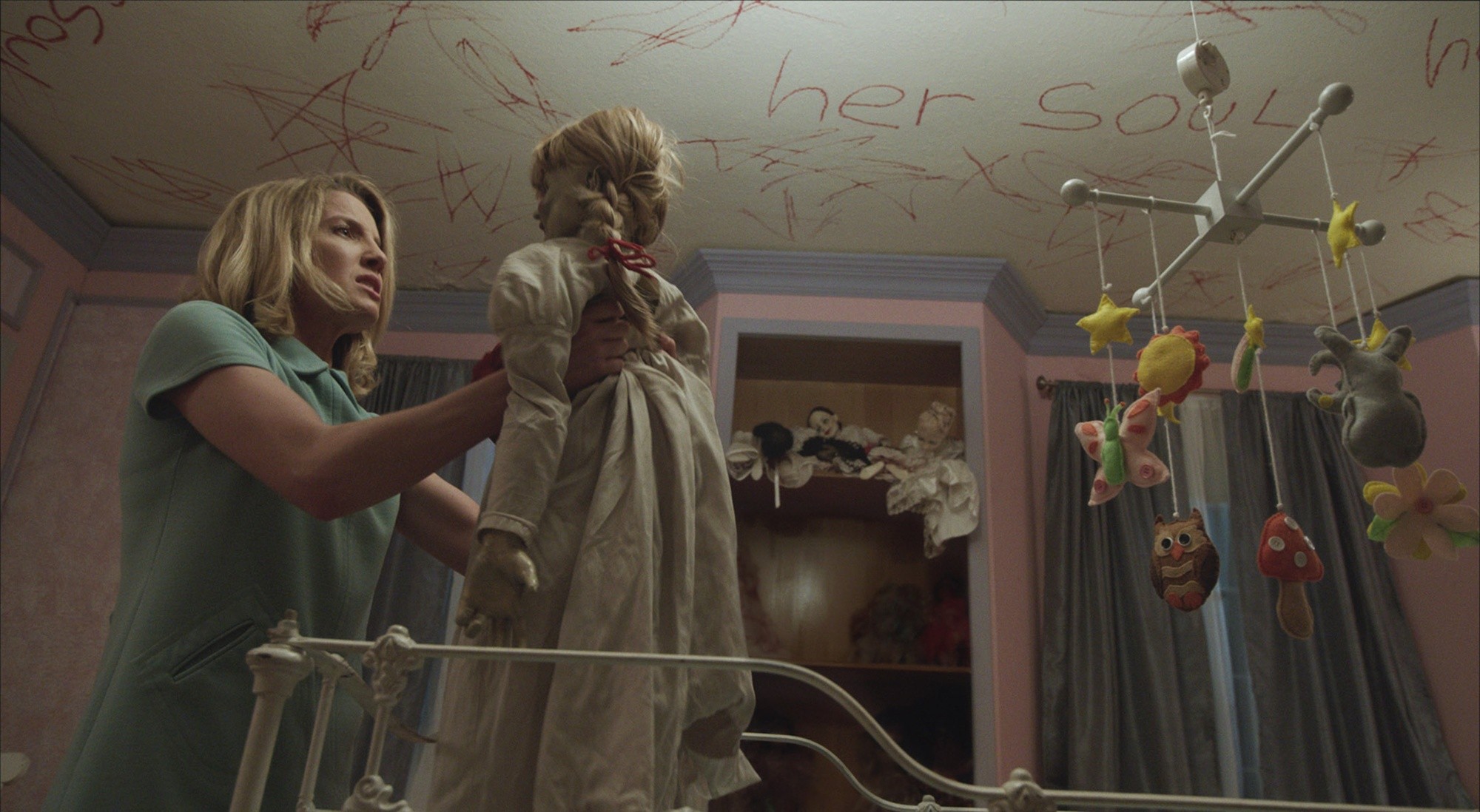 Annabelle Wallis stars as Mia Gordon in Warner Bros. Pictures' Annabelle (2014)
