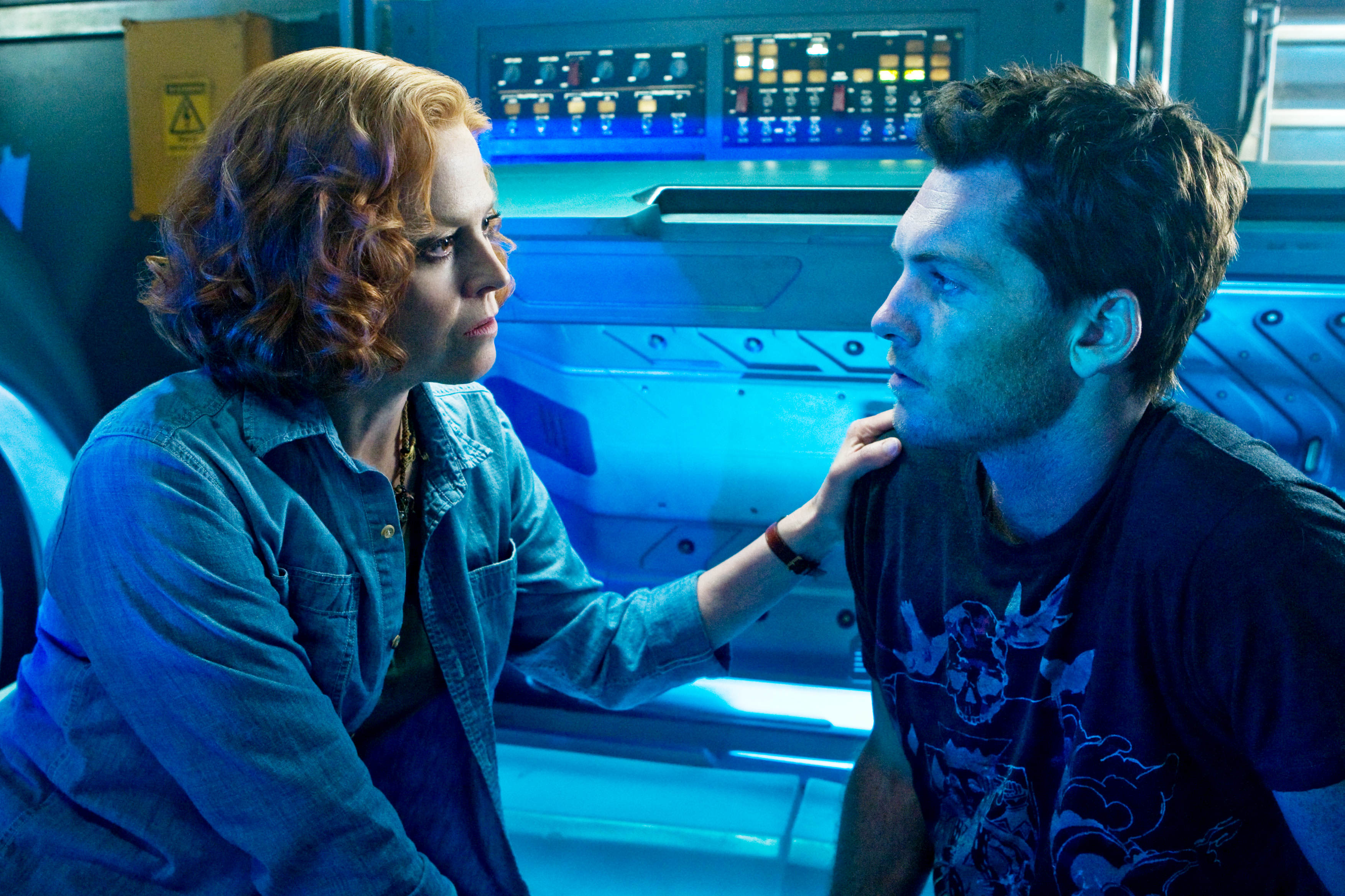 Sigourney Weaver stars as Dr. Grace Augustine and Sam Worthington stars as Jake Sully in The 20th Century Fox's Avatar (2009)