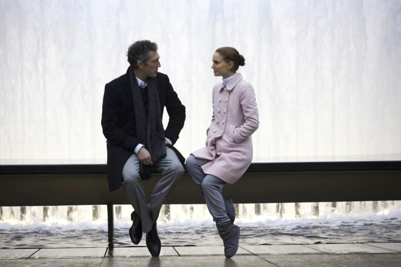 Vincent Cassel stars as Thomas Leroy and Natalie Portman stars as Nina in Fox Searchlight Pictures' Black Swan (2010)