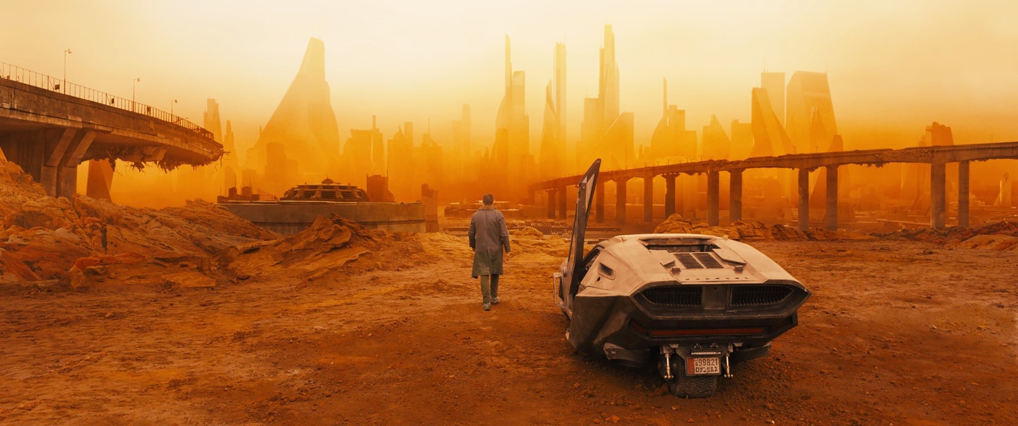 A scene from Warner Bros. Pictures' Blade Runner 2049 (2017)