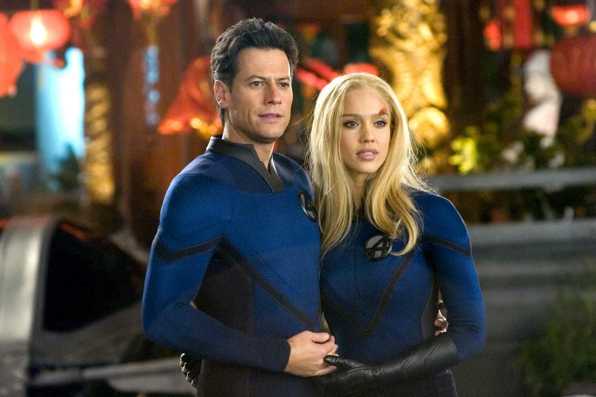 Ioan Gruffudd as Mr Fantastic and Jessica Alba as Invisible Woman in The 20th Century Fox's Fantastic Four: Rise of the Silver Surfer (2007)