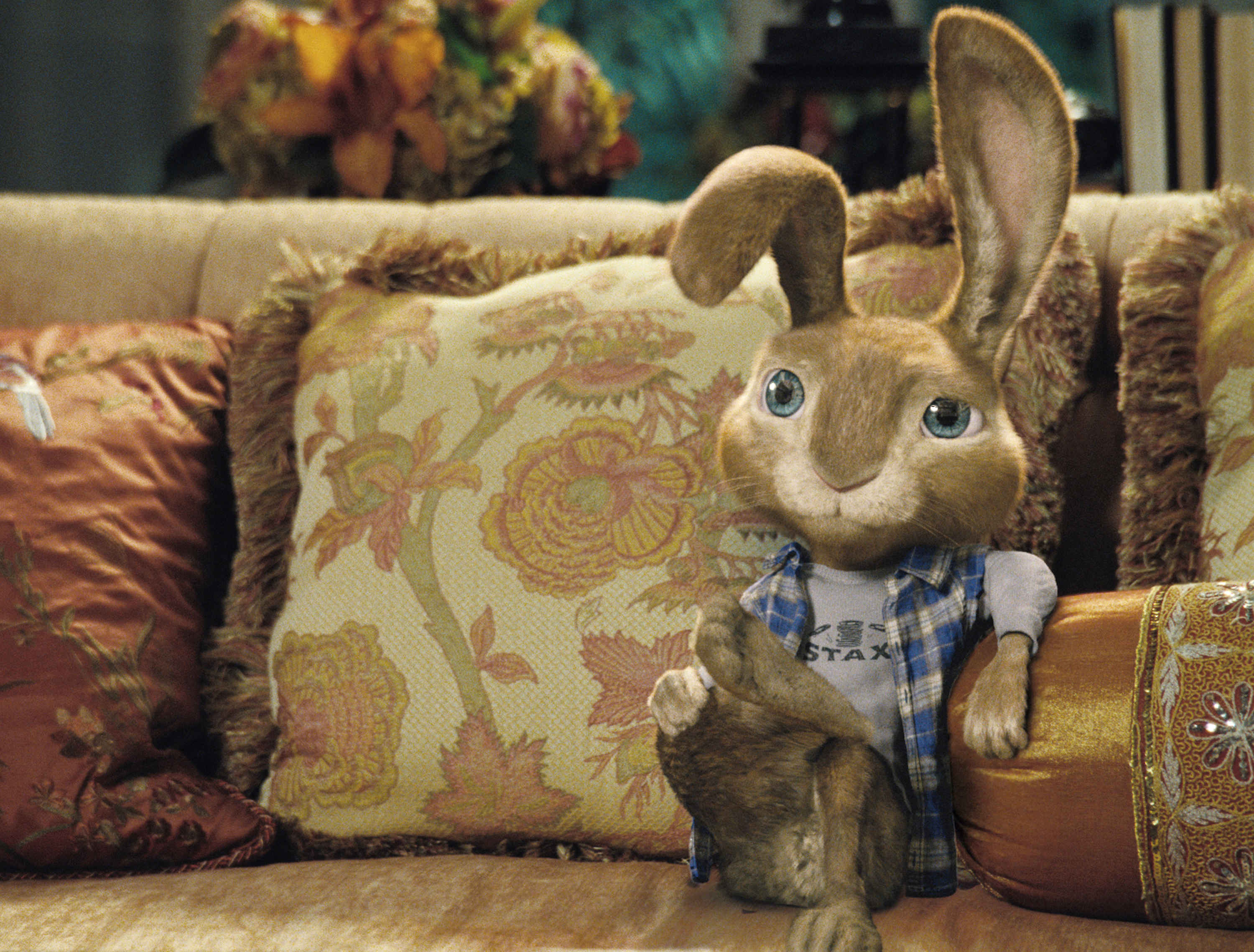 A scene from Universal Pictures' Hop (2011)