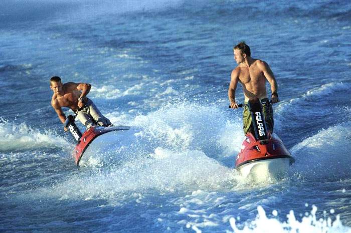 Paul Walker and Scott Caan in MGM's Into the Blue (2005)