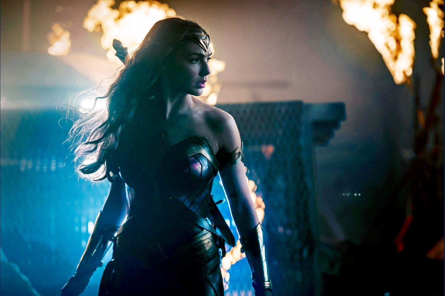 Gal Gadot stars as Diana Prince/Wonder Woman in Warner Bros. Pictures' Justice League (2017)