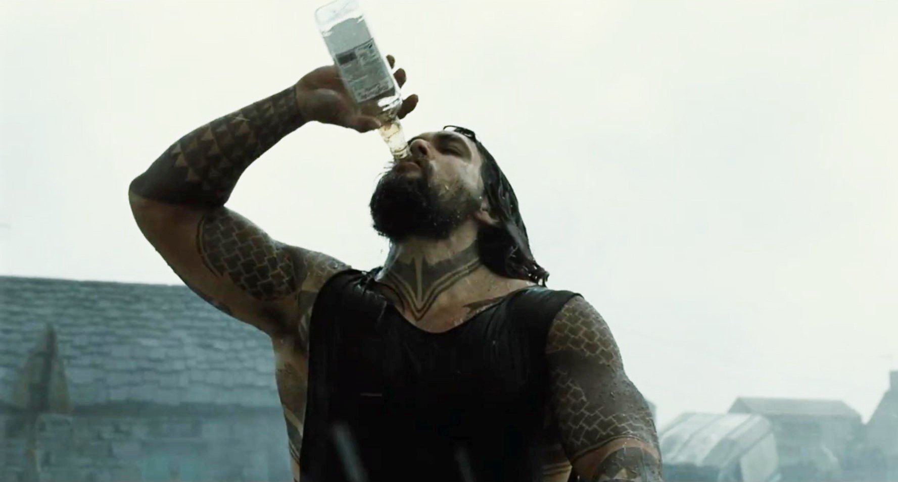 Jason Momoa stars as Arthur Curry/Aquaman in Warner Bros. Pictures' Justice League (2017)