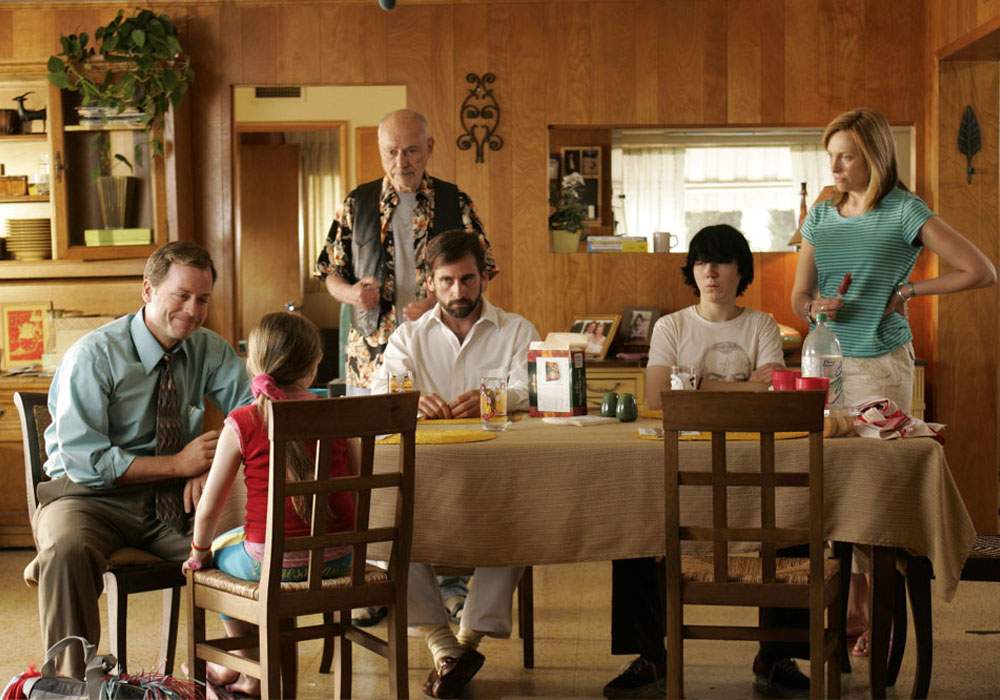 [L-R] Greg Kinnear, Abigail Breslin, Alan Arkin, Steve Carell, Paul Dano and Toni Collette in Fox Searchlight Pictures' Little Miss Sunshine (2006)