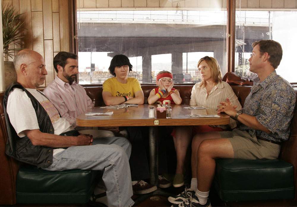 [L-R] Alan Arkin, Steve Carell, Paul Dano, Abigail Breslin, Toni Collette and Greg Kinnear in Fox Searchlight Pictures' Little Miss Sunshine (2006)