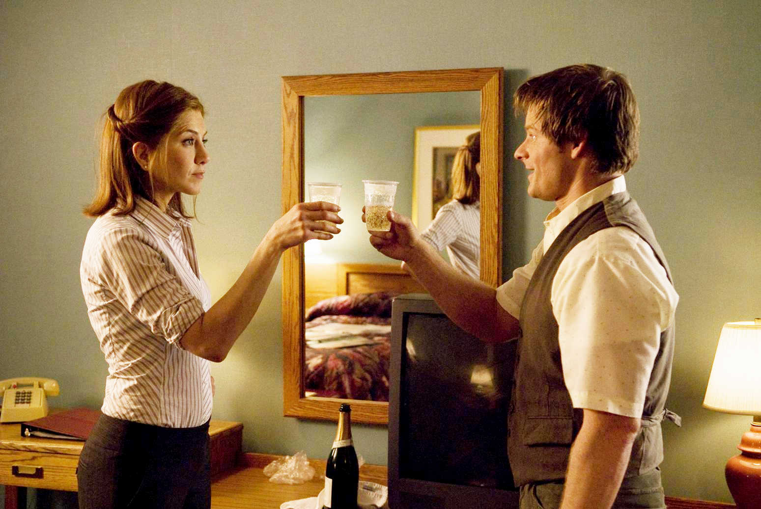 Jennifer Aniston Sue Claussen and Steve Zahn stars as Mike Cranshaw in MGM's Management (2009). Photo credit by Suzanne Hanover.