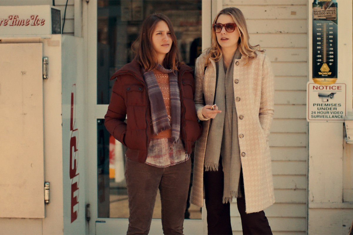 Lola Kirke stars as Tracy and Greta Gerwig stars as Brooke in Fox Searchlight Pictures' Mistress America (2015)
