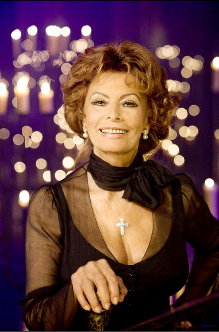 Sophia Loren stars as Mamma in The Weinstein Company's Nine (2009). Photo credit by David James.