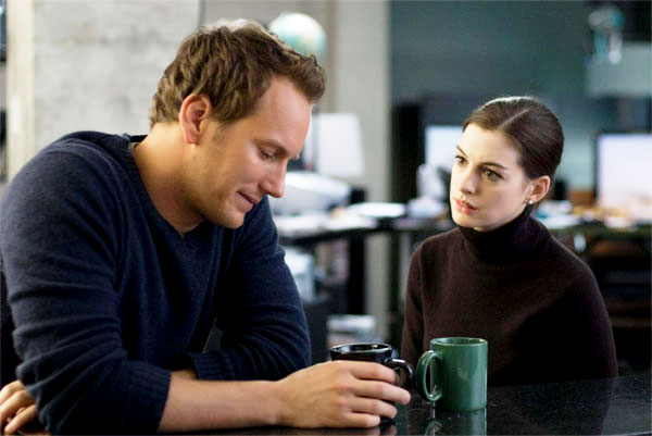 Patrick Wilson stars as Eric and Anne Hathaway as Claire in Columbia Pictures' Passengers (2008)